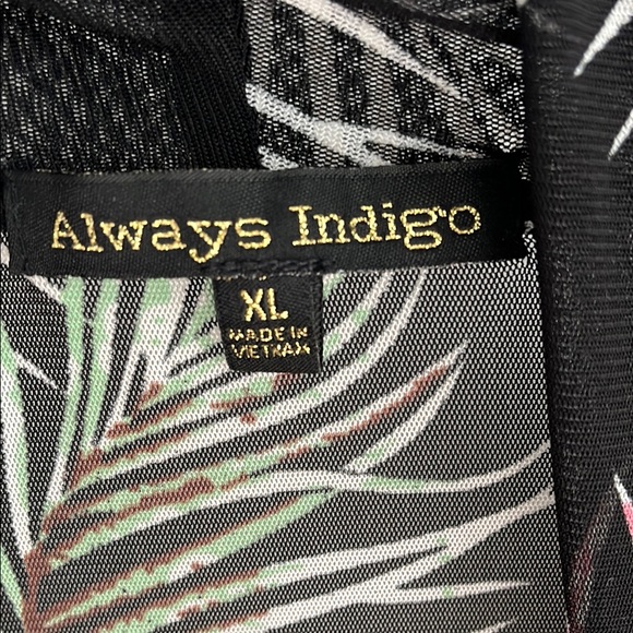 Tropical Black and White Palm Leaf Swim Coverup - Picture 2 of 8